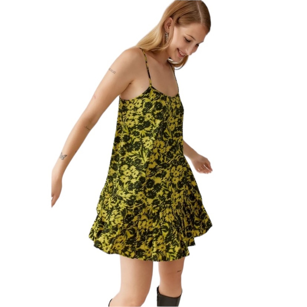 Urban Outfitters UO Camille Mini Dress Size Small NWT